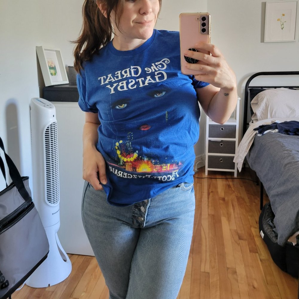 Great Gatsby T Shirt / Small / Blue
